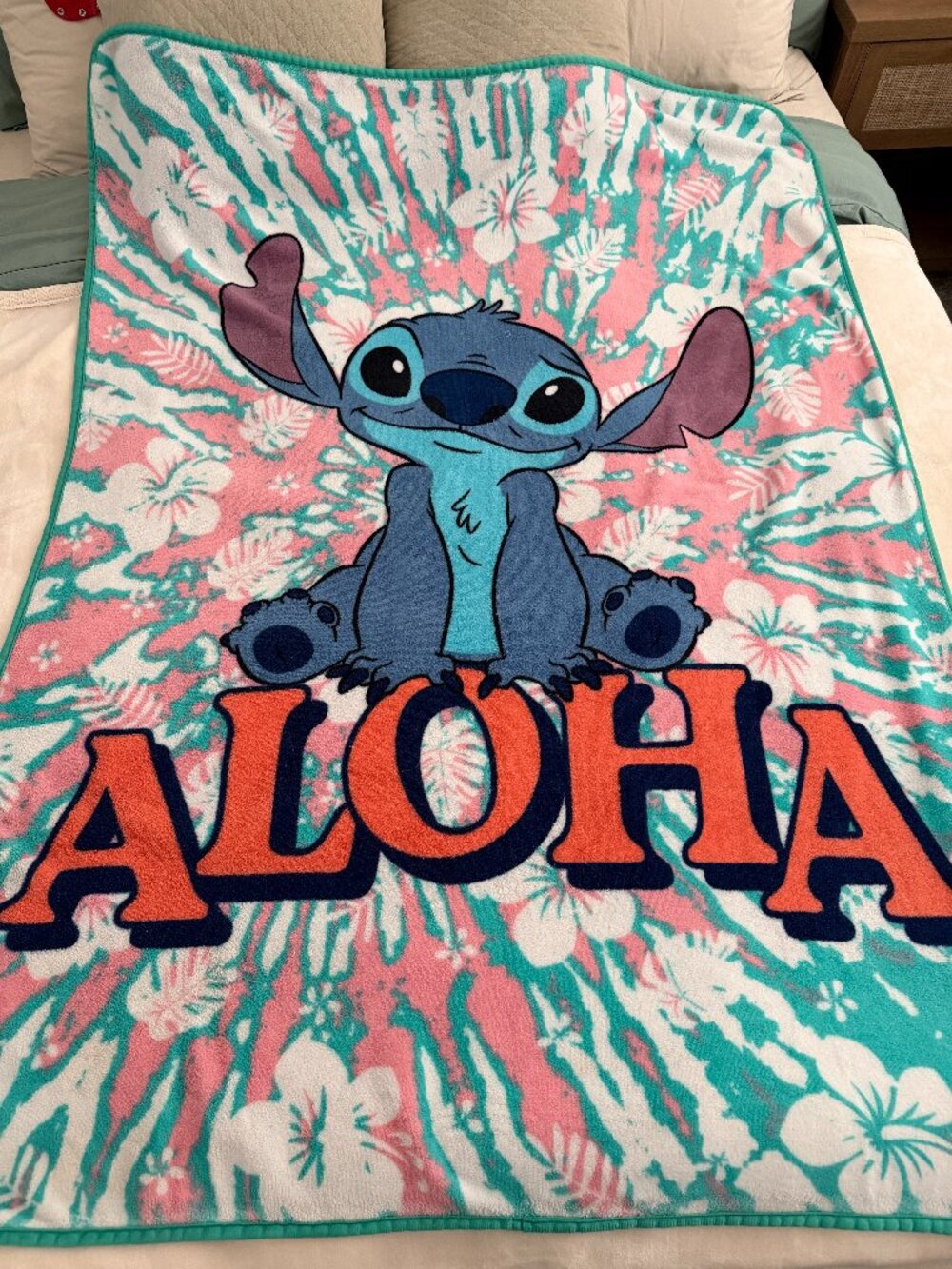 Disney Stitch Aloha Throw Blanket Tropical Hawaiian Floral 44x60